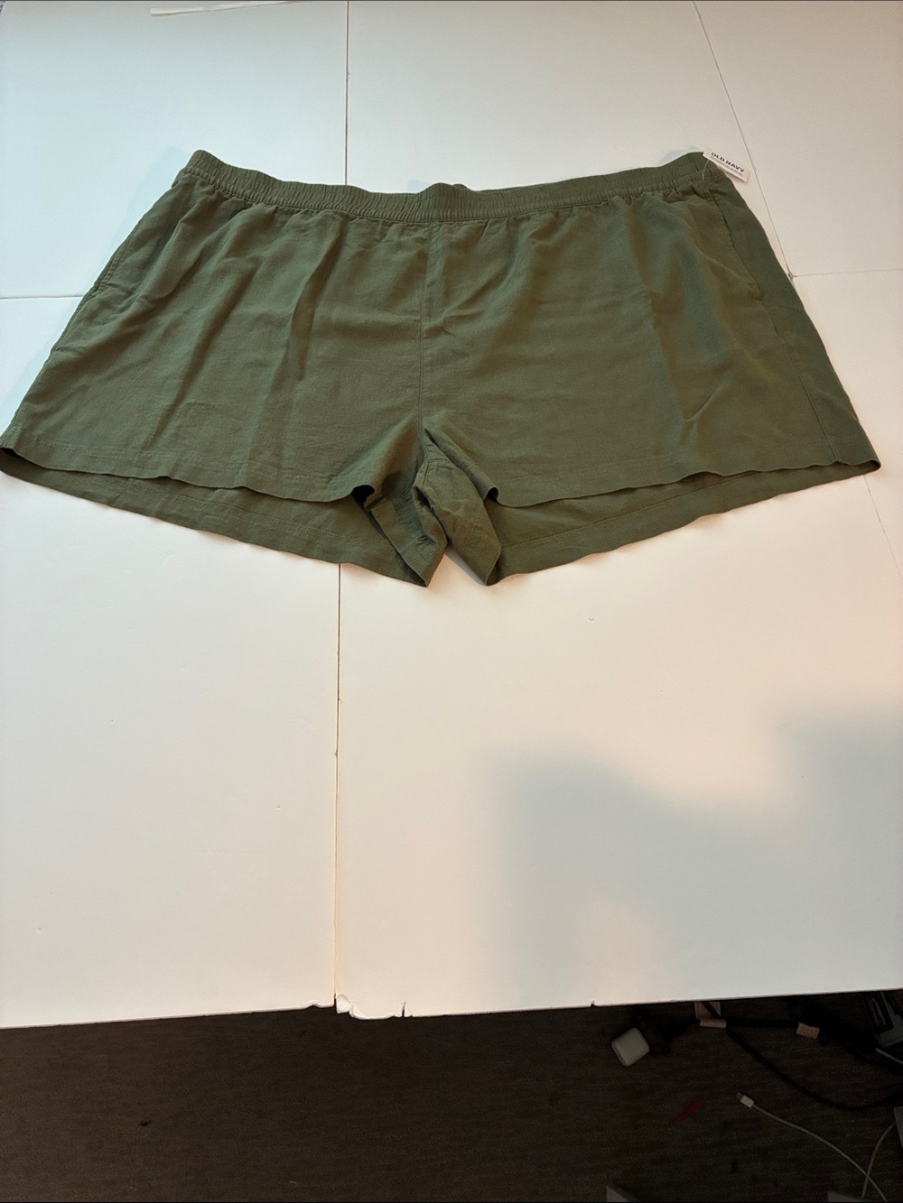Old Navy Linen/Rayon Olive Green Women’s Shorts Size 4X